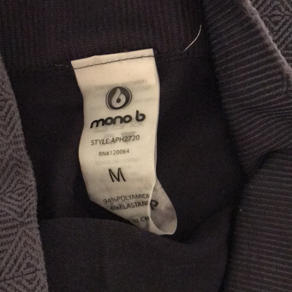NWOT Matching Sports Bra and Leggings Set - Picture 9 of 10